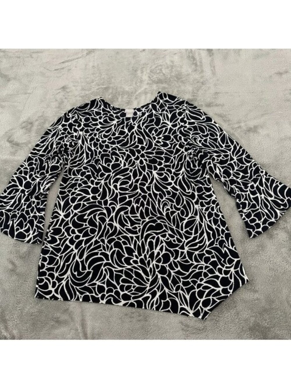 Chico's Travelers Black White Blouse 2 LARGE 12/14 Asymmetrical Bell Sleeve Top